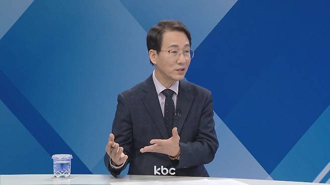 ▲KBC여의도초대석에 출연한 이원욱 더불어민주당 의원