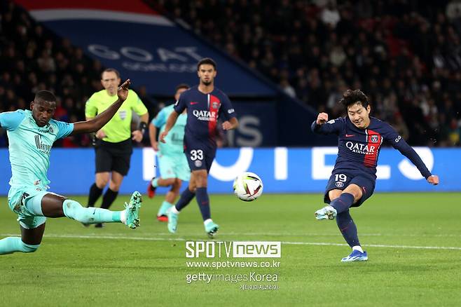 ▲ 이강인의 리그앙 데뷔골이 리그 공식 11월 이달의 골 후보에 올랐다