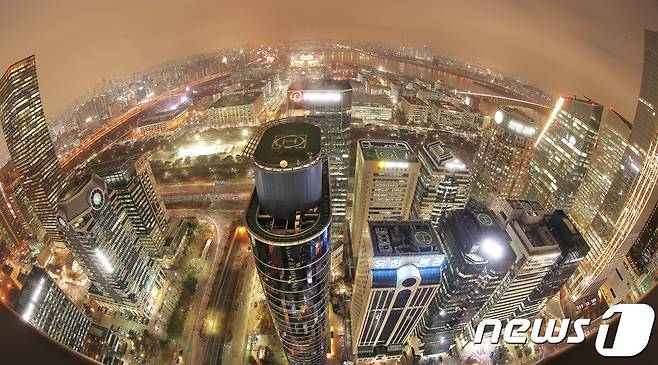 서울시 영등포구 여의도 증권가 일대. 2017.12.29/뉴스1 ⓒ News1 임세영 기자