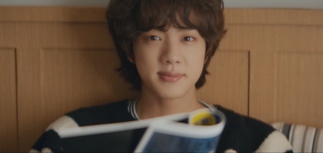 사진제공=‘디 애스트로넛’ 뮤직비디오 캡처