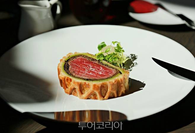 고든 램지의 시그니처인 비프 웰링턴 (사진. 김관수)