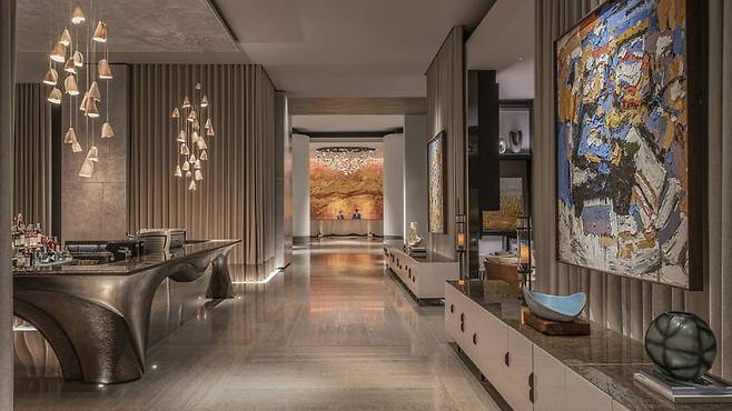 방콕 포시즌스 호텔 로비. 방콕 포시즌스 제공