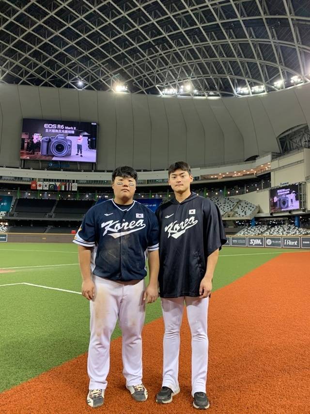김범석(왼쪽)과 조병현. 사진=대한야구소프트볼연맹 제공