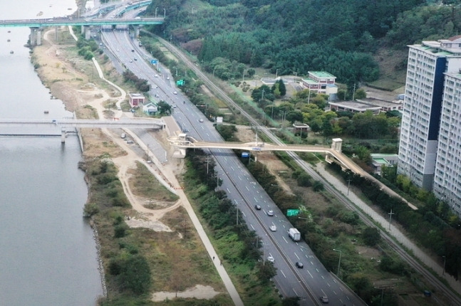 포항 철길숲 상생숲길 인도교 예상 조감도. 포항시 제공