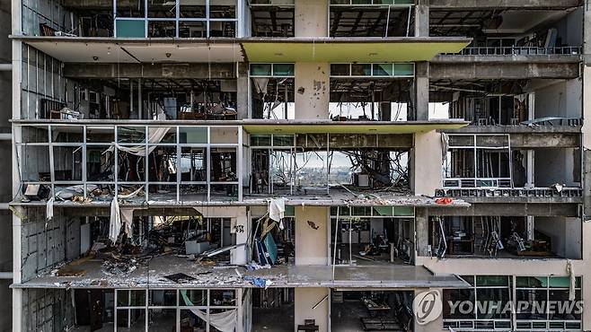 허리케인 오티스 영향을 받은 지 한 달 뒤인 11월 24일(현지시간) 여전히 남은 피해 흔적  [EPA 연합뉴스 자료사진. 재판매 및 DB 금지]