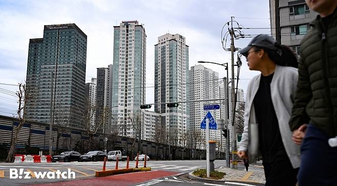 11일 서울 전체 지역에서 전세값이 가장 많이 상승한 용산구의 아파트단지가 보이고 있다./사진=이명근 기자 qwe123@