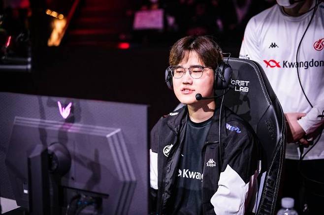 스프링 시즌 당시 젠지e스포츠와 겨루고 있는 ‘불독’ 이태영. LCK