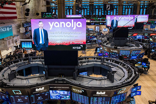 A message on NYSE’s billboards congratulating Yanolja new CFO, Alexandre Ibrahim, from the NYSE