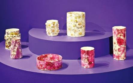 미국 뉴욕 J.로먼갤러리가 출품한 토니 드 지저스의 도예 작품들.