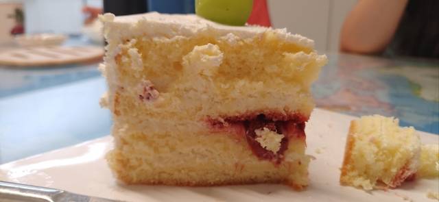 최근 파리바게뜨 한 매장에서 구매한  생크림 케이크 단면. 독자 제공