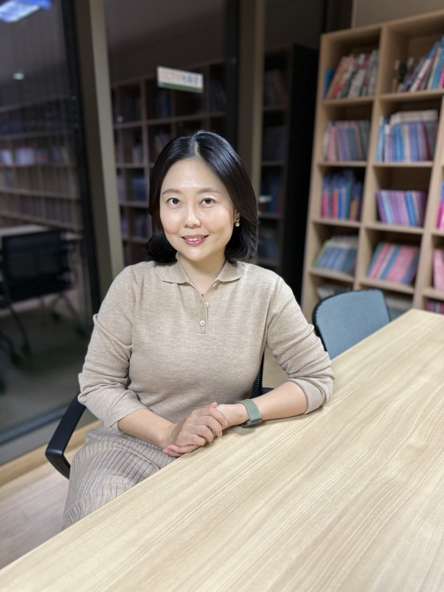 밀리의 서재 '밀리로드'에서 신작 '분실물이 돌아왔습니다'를 연재 중인 김혜정 작가. 사진 제공=밀리의 서재