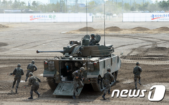 K-21 보병전투장갑차. 2016.9.7/뉴스1 ⓒ News1 최현규 기자