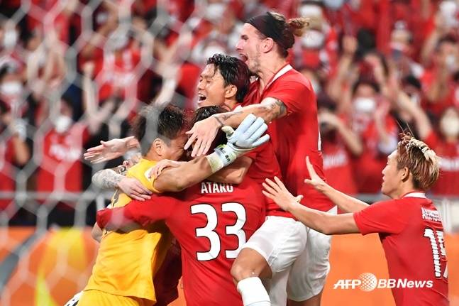 우라와 레즈 선수들. /AFPBBNews=뉴스1