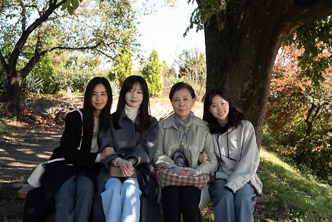 영화 "교토에서 온 편지"의 한 장면 / 판씨네마