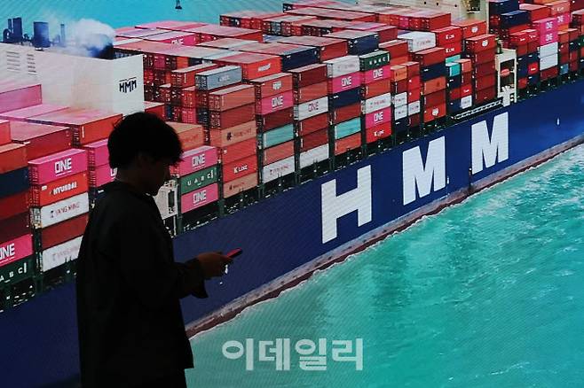 산업은행과 한국해양진흥공사는 HMM 우선협상대상자로 하림그룹을 선정했다.(사진=연합뉴스)
