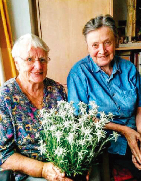 소록도에서 40년 이상의 시간을 보낸 마리아네 슈퇴거(왼쪽)과 마르가리타 피사레크.
