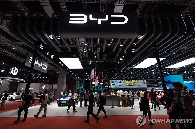 중국 상하이 모터쇼의 BYD 부스 [EPA 연합뉴스 자료사진. 재판매 및 DB 금지]