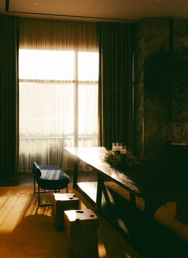 따스한 분위기의 로비