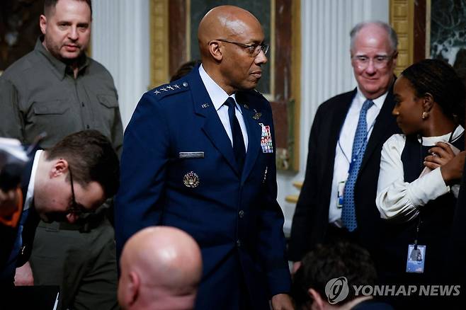 브라운 미 합참의장(가운데) [AFP 연합뉴스 자료사진]