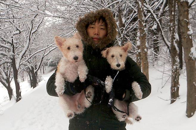 “꼬박 20년을 동고동락한 귀여운 털북숭이를 떠나보낸 지 10개월이 지났다.” ⓒ정우열 제공