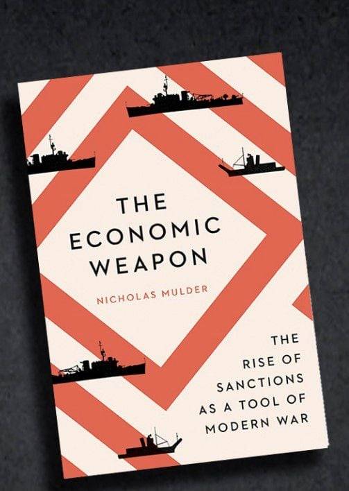 미 코넬대 멀더 교수의 저서 '경제 무기'. /노석조 기자