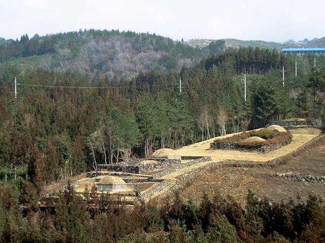 [제주=뉴시스] 서귀포시 하원동에 위치한 ‘탐라왕자묘’. (사진=제주도 제공) 2023.12.26. photo@newsis.com *재판매 및 DB 금지