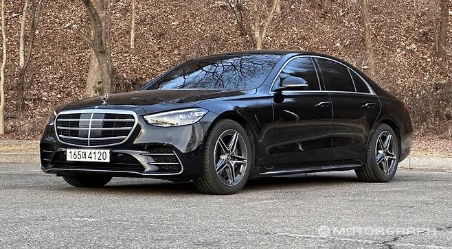 디젤 엔진을 탑재한 메르세데스-벤츠 S400 d