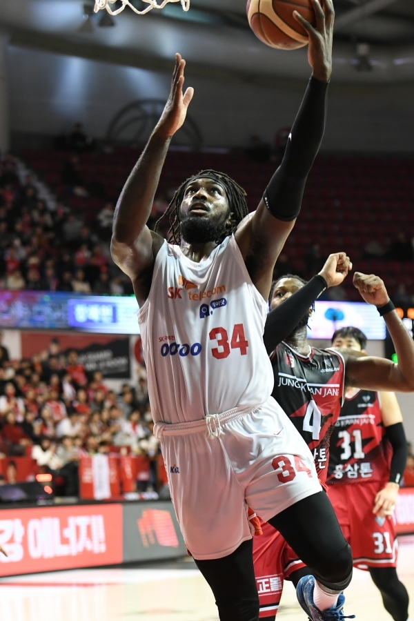 서울 SK의 자밀 워니는 여전히 최고였다. 사진=KBL 제공