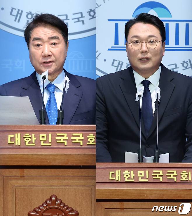 (서울=뉴스1) ,송원영 기자 = 이석현 전 국회부의장(왼쪽)과 천하람 국민의힘 순천갑 당협위원장이 29일 서울 여의도 국회 소통관에서 각각 더불어민주당과 국민의힘 탈당 기자회견을 하고 있다. 2023.12.29/뉴스1  Copyright (C) 뉴스1. All rights reserved. 무단 전재 및 재배포,  AI학습 이용 금지.