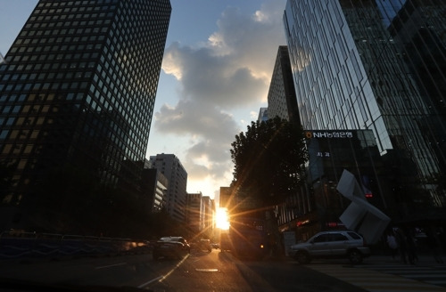 Downtown of Jongno-gu, Seoul [Photo by Yonhap]