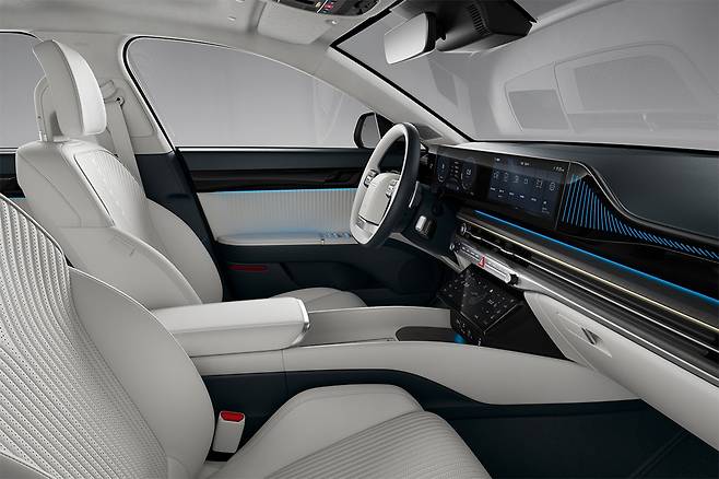 현대차 그랜저 하이브리드 실내