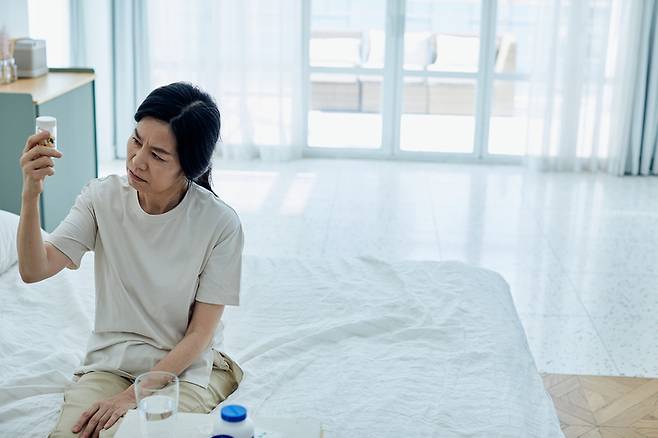 종합비타민 보충제는 우유 한 통처럼 상하지는 않지만 시간이 지나면 효능이 떨어질 수 있다. [사진=게티이미지뱅크]