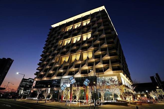 킨텍스 바이 케이트리