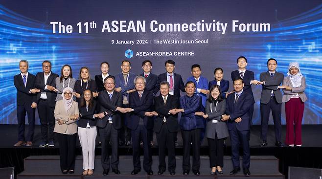 Attendees pose for a group photo at 11th ASEAN Connectivity Forum held at Westin Josun Hotel in Jung-gu, Seoul on Tuesday. (ASEAN-Korea Center)