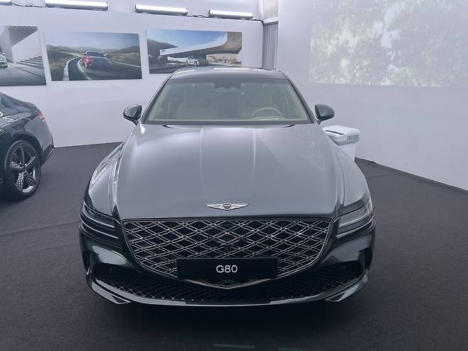 G80 한라산 그린 모델 전면 사진=이상진