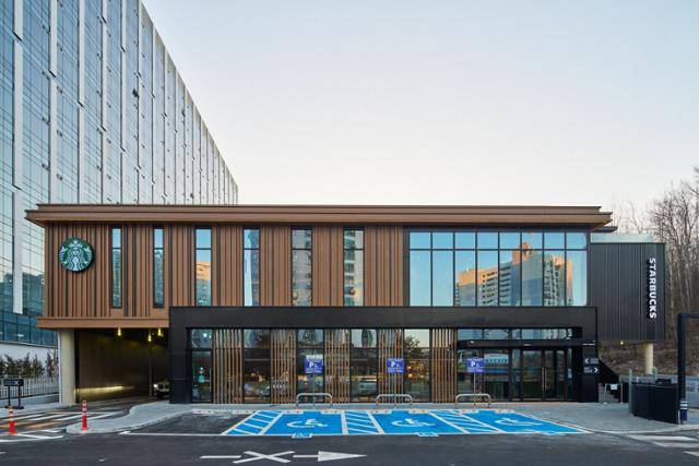 경기 구리시 스타벅스 구리갈매DT점 전경. 스타벅스 코리아 제공