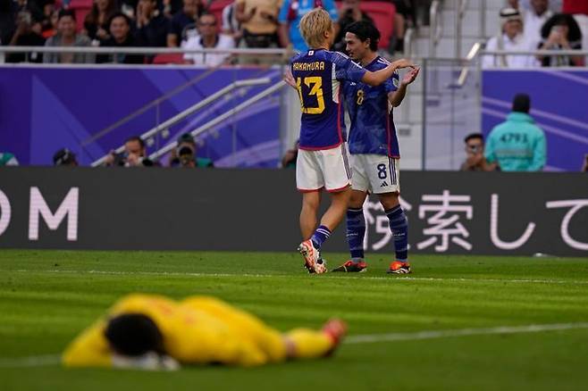 베트남에 재역전승을 거둔 일본. ⓒ AP=뉴시스