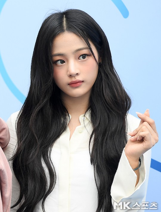 걸그룹 뉴진스 멤버 민지가 칼국수 논란에 대해 해명했다. 사진=천정환 기자