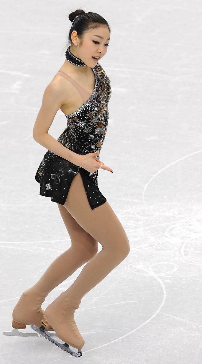 2010년 2월 23일 캐나다 밴쿠버의 퍼시픽콜로시움에서 열린 동계올림픽 피겨스케이팅 여자쇼트프로그램에서 김연아가 열정적인 연기를 펼쳐 보이고 있다. /조선DB