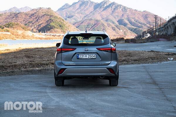 토요타 하이랜더&nbsp; 사진 모터매거진 최재혁 기자