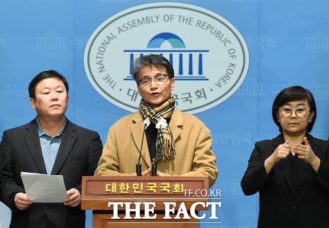 김건희 여사에게 명품백을 건낸 최재영 목사가 22일 오후 서울 여의도 국회 소통관에서 기자회견을 하고 있다. /국회=이새롬 기자