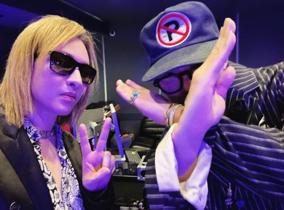 Singer G-Dragon, right, and Japanese Musician Yoshiki [SCREEN CAPTURE]