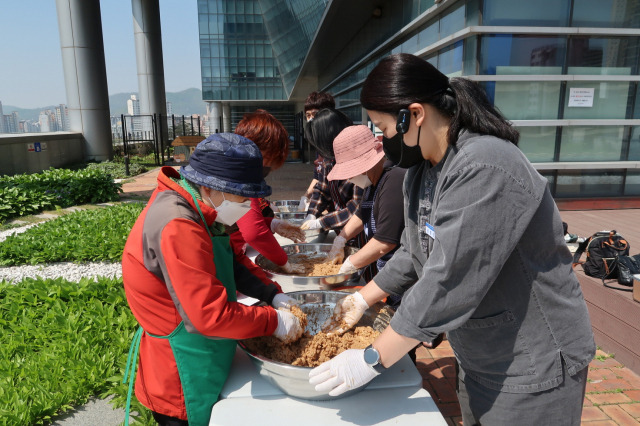 금천 장독대 프로그램에 참여한 주민들. 사진 제공=금천구