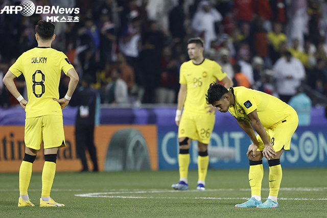 말레이시아가 AFC 아시안컵 E조 2차전 후반 추가시간 5분 바레인에 선제 결승골을 허용하자 허탈한 표정을 짓고 있다. 사진=AFPBBNews=News1
