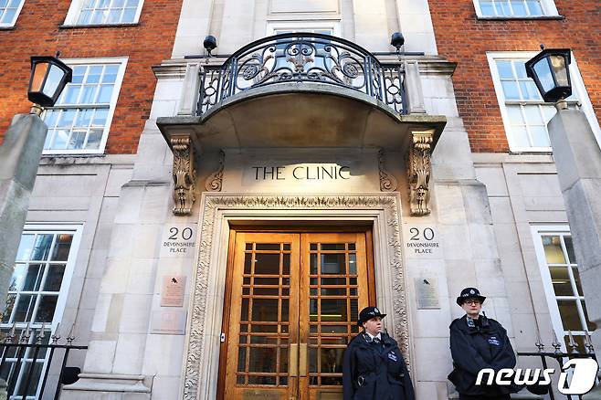 영국 찰스 3세 국왕이 전립선 비대증 수술을 받을 것으로 알려진 런던 서부의 한 사설 병원. 2024.1.26 ⓒ 로이터=뉴스1 ⓒ News1 강민경 기자