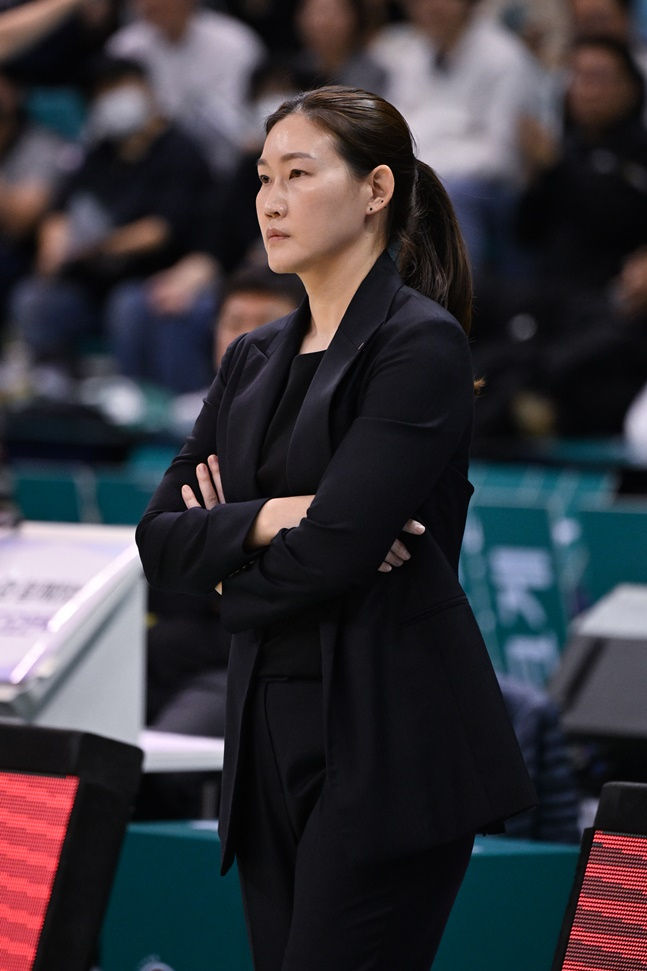 BNK 박정은 감독. /사진=WKBL