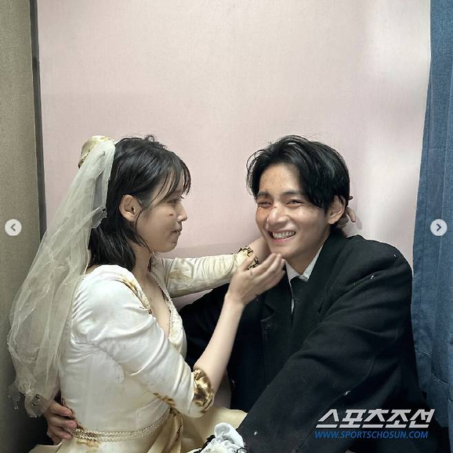 사진 출처=뷔 개인 계정