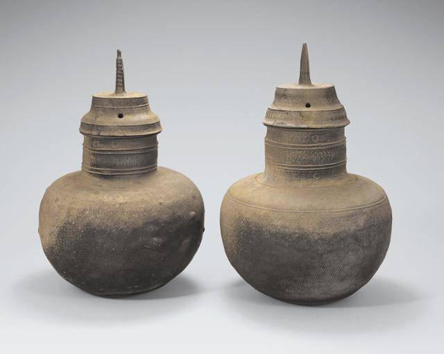 토기유개원저장경호, 5세기. 호림박물관 제공