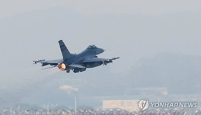 F-16 전투기 [연합뉴스 자료사진]