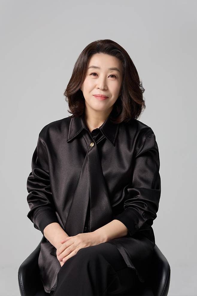 ▲ 김미경 프로필. 제공| 씨앨엔 컴퍼니